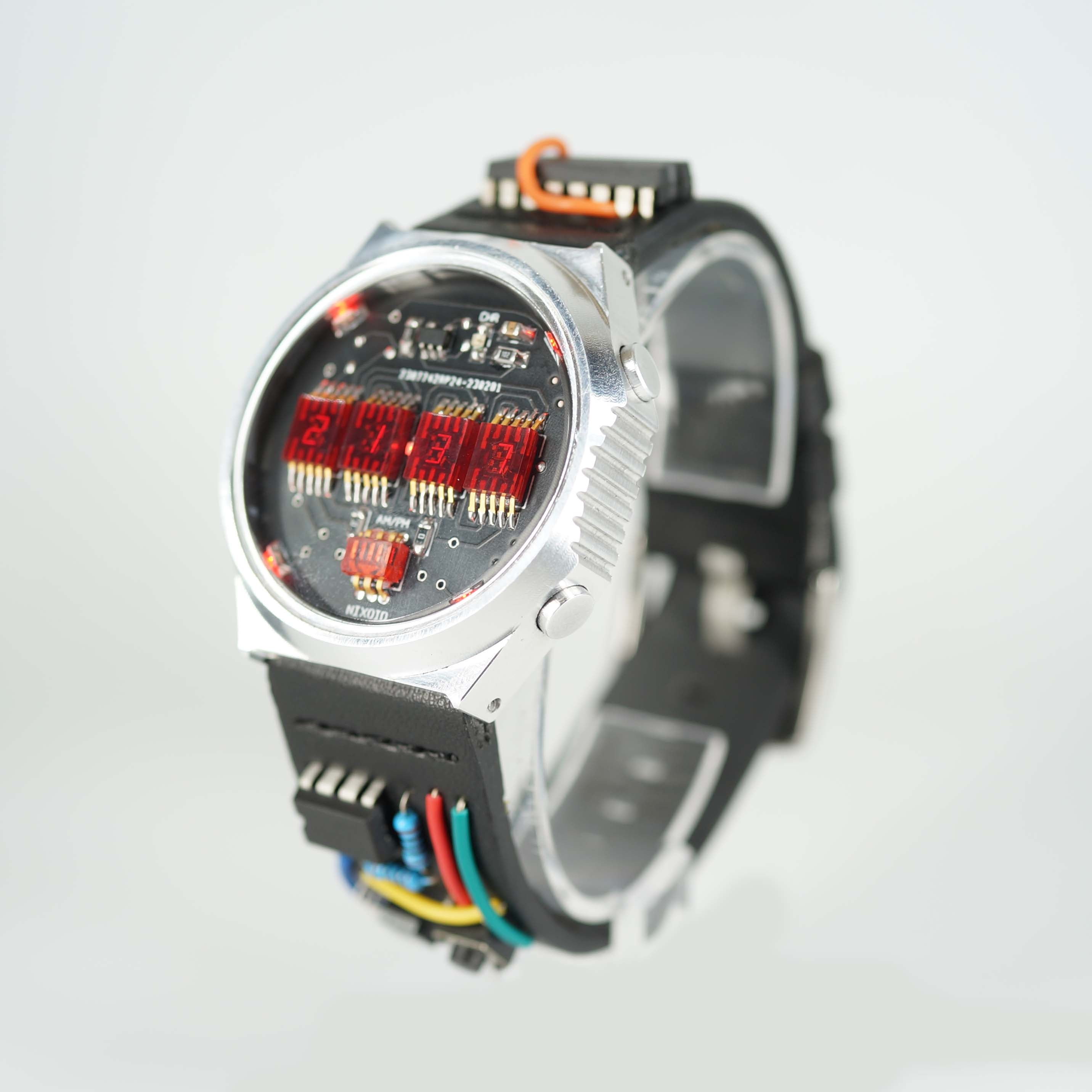 RETRO LED WATCH :: RED LASER – 830時計店