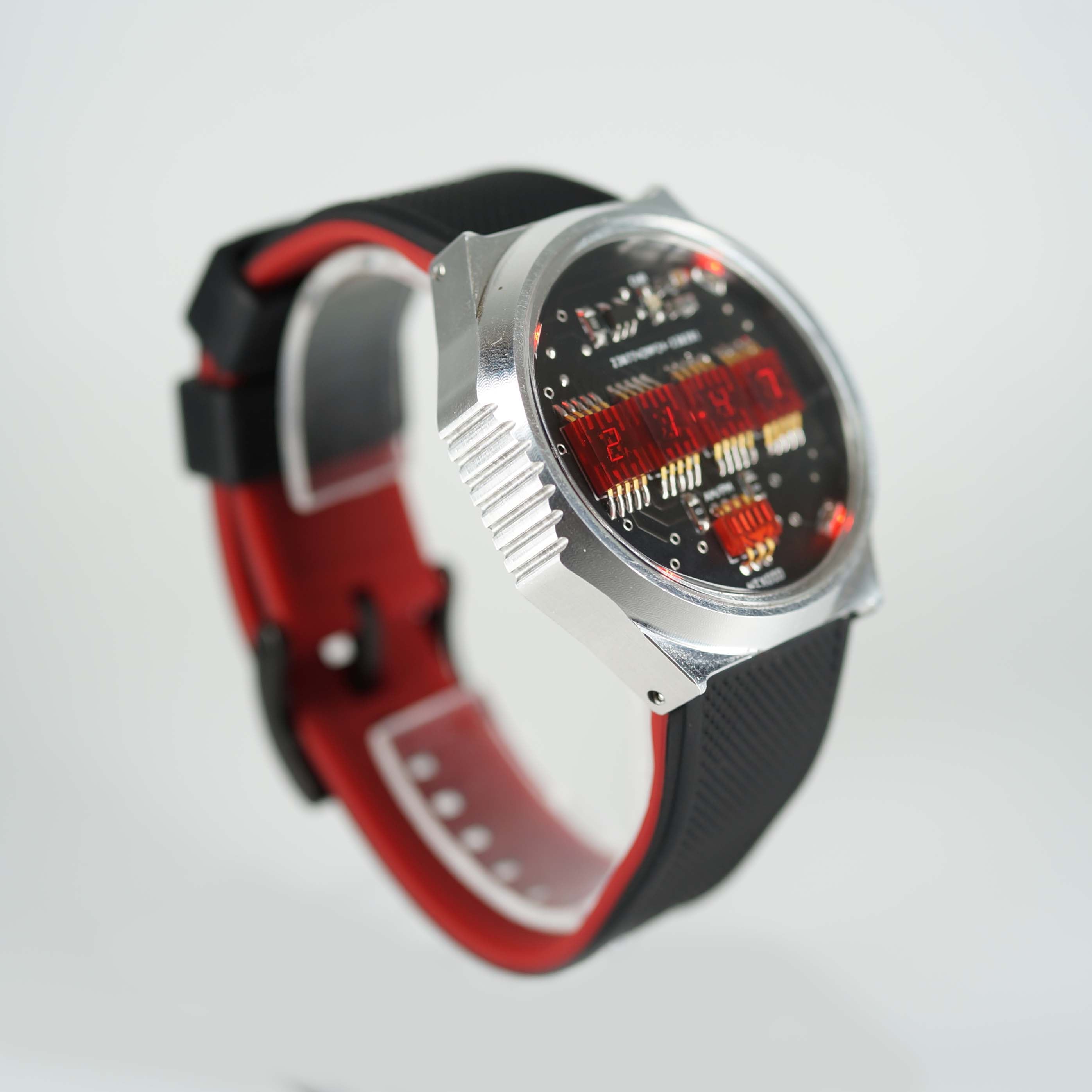 RETRO LED WATCH :: RED LASER – 830時計店