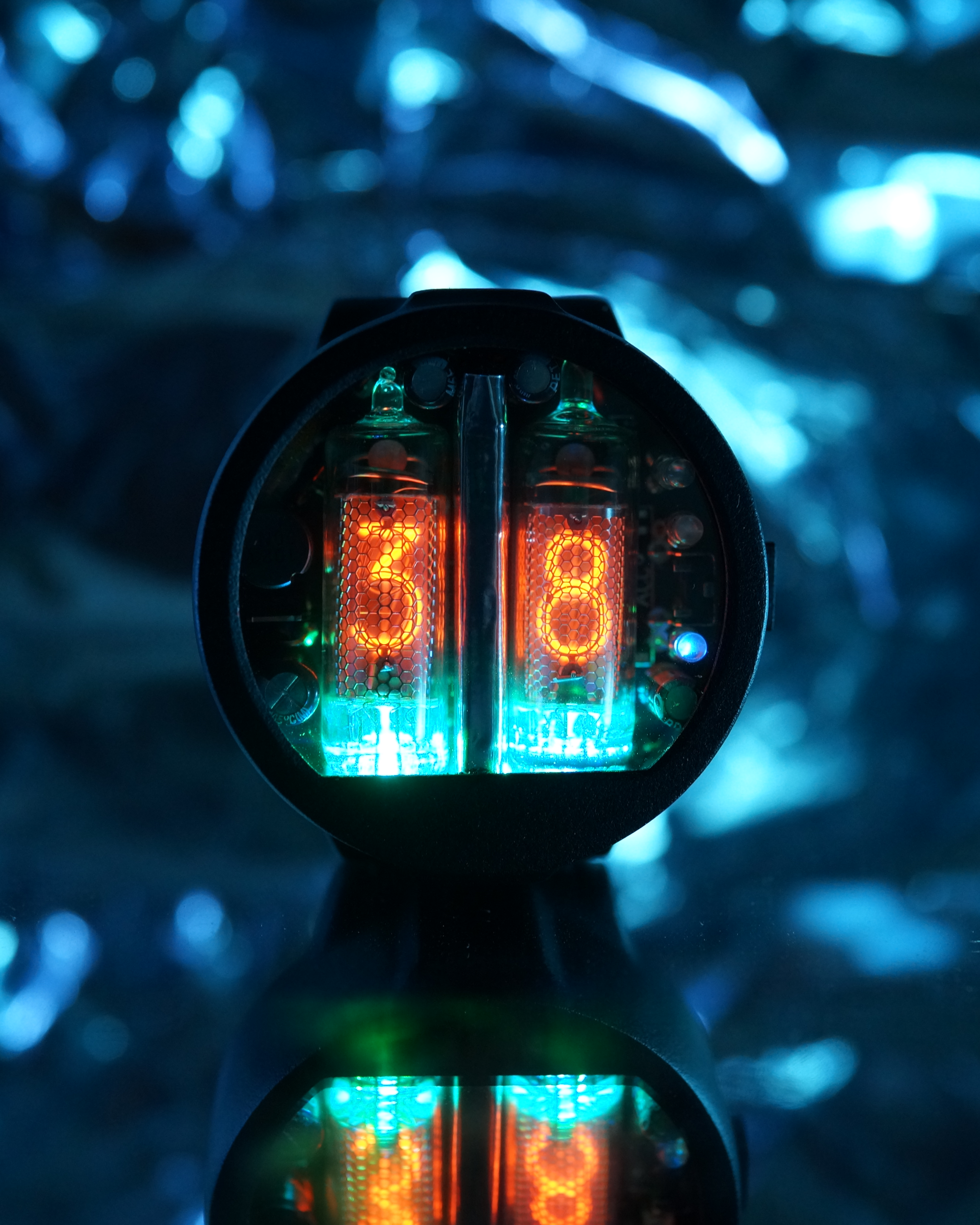 NIXOID : NIXIE WATCH :: – 830時計店