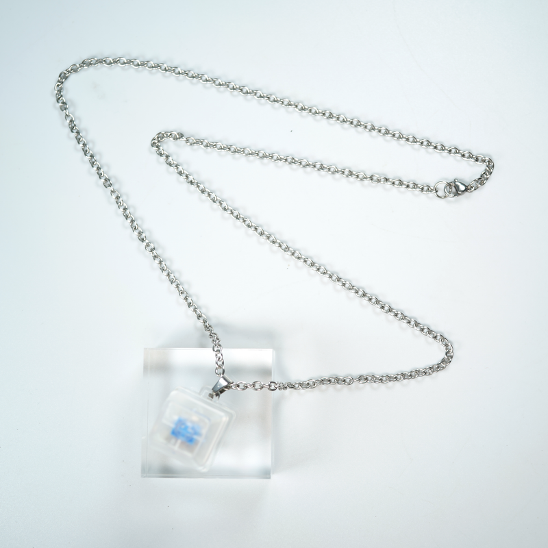 F9 :: NECKLACE