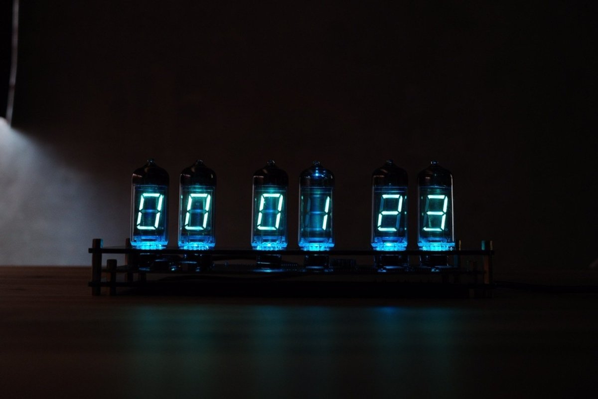 受注：TIME MACHINE - VFD｜VFD真空管時計 – 830時計店